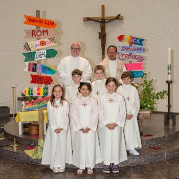 Erstkommunion Buechen 05.05.2024.jpg